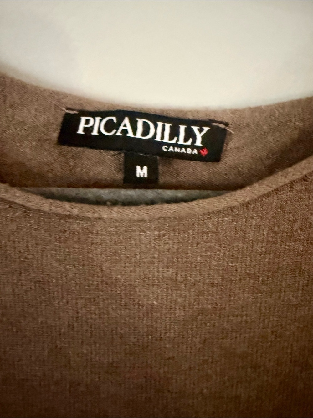 Picadilly Canada Camel/Taupe Fine Knit Long Sleeve Top - Size M - Picture 2 of 4